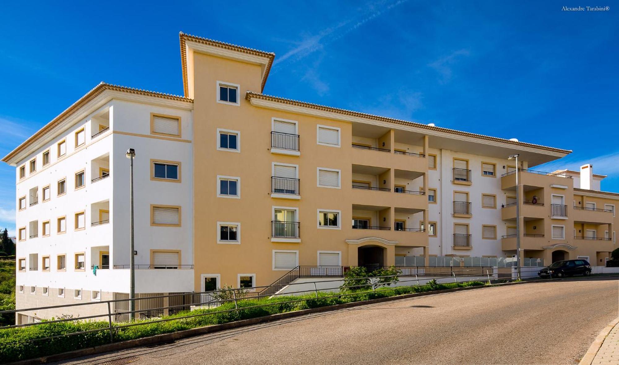 A04 - Large Modern 1 Bed Apartment With Pool Lagos Exterior photo