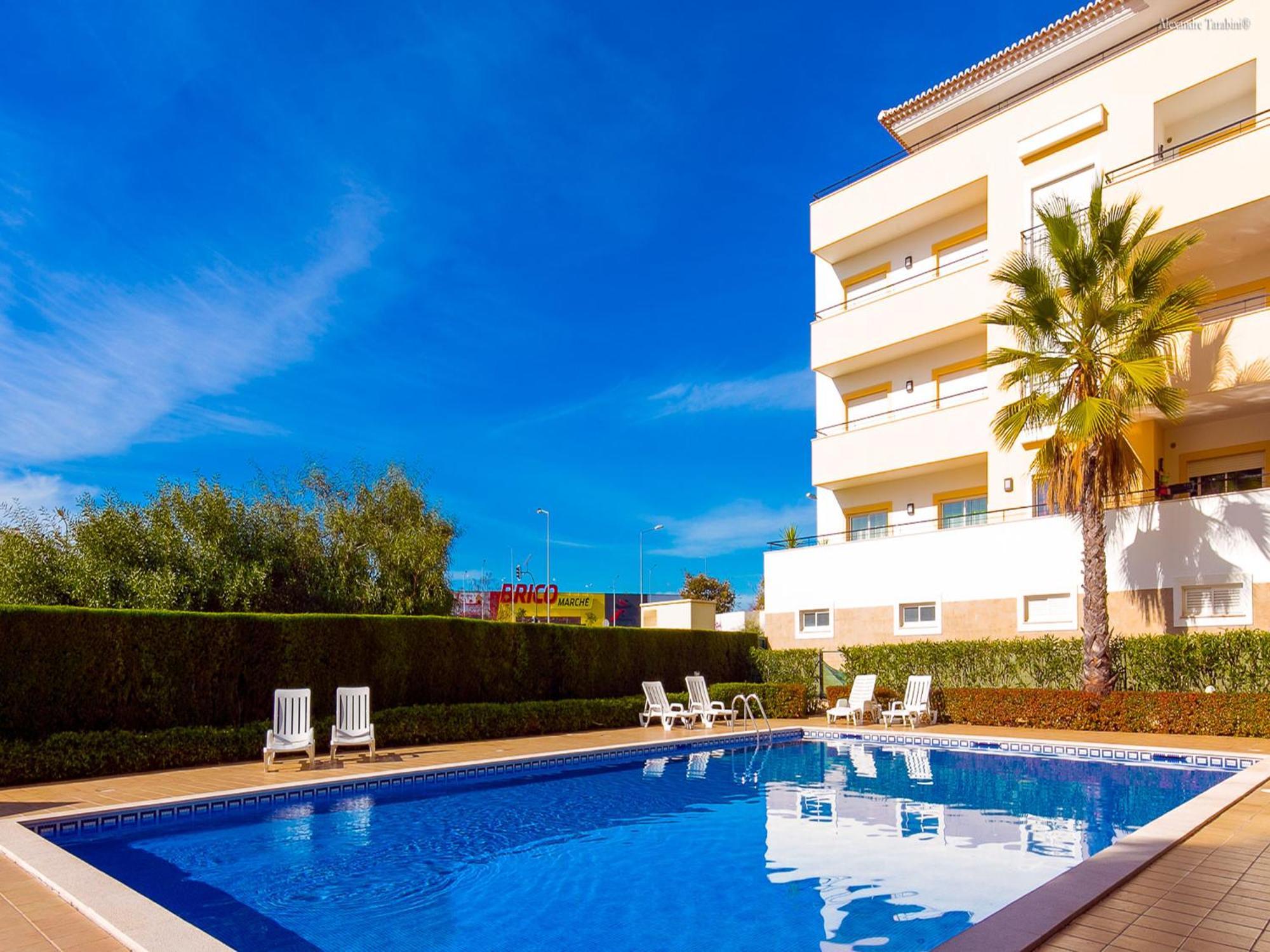 A04 - Large Modern 1 Bed Apartment With Pool Lagos Exterior photo